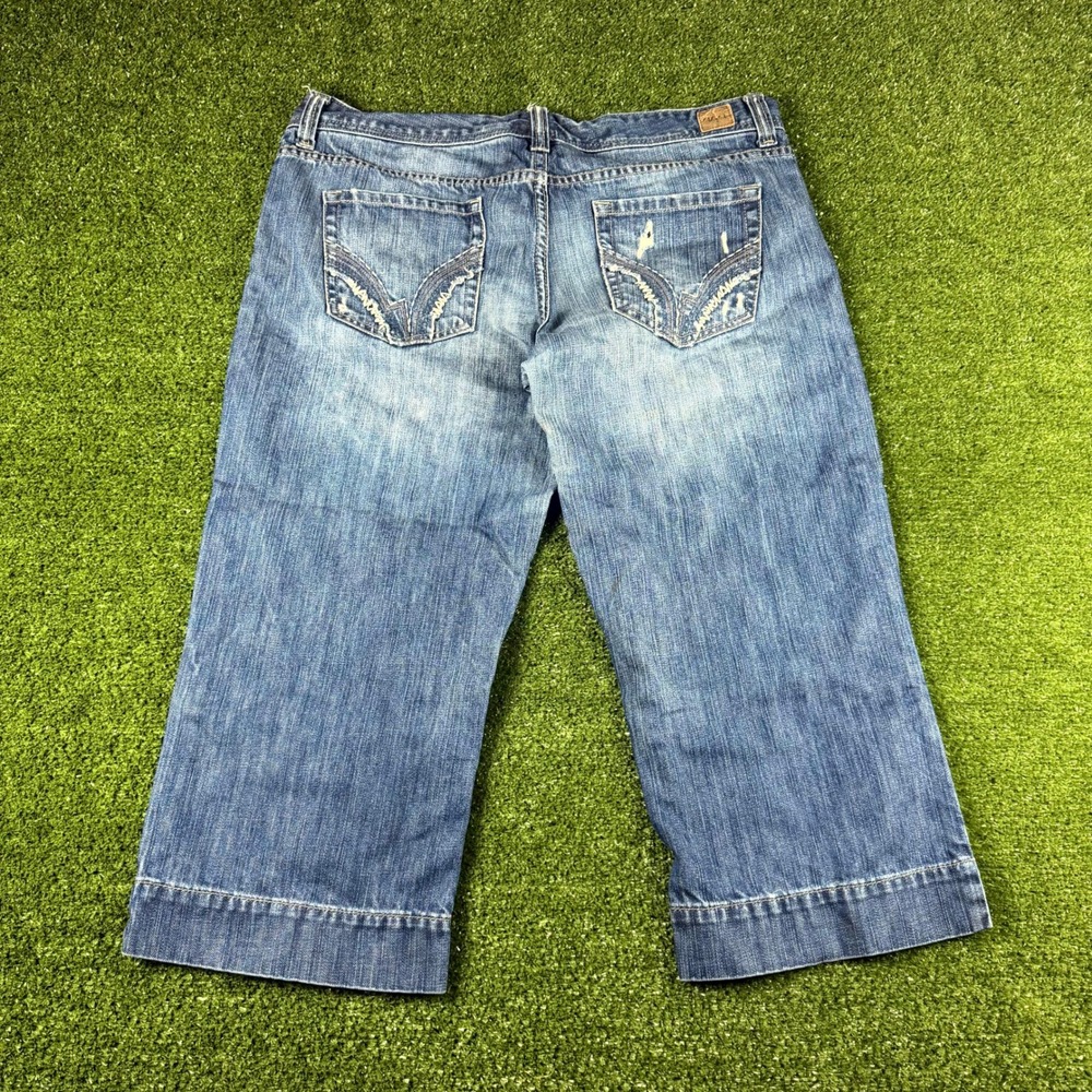 Madison Denim Co Blue Distressed Capri Jeans Womens 11/12 Medium Wash Cropped